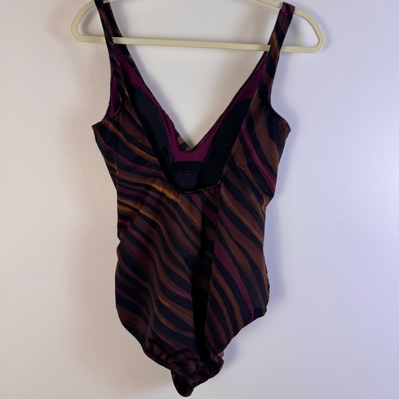 Miraclesuit Striped Bronze Brown Black Maroon 12 Slimming Ruched One Piece Suit - Picture 5 of 11